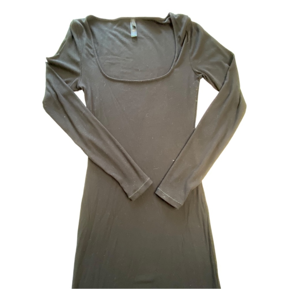 🌻SKIMS LONG SLEEVE LOUNGE DRESS | Black | Size L 🌻